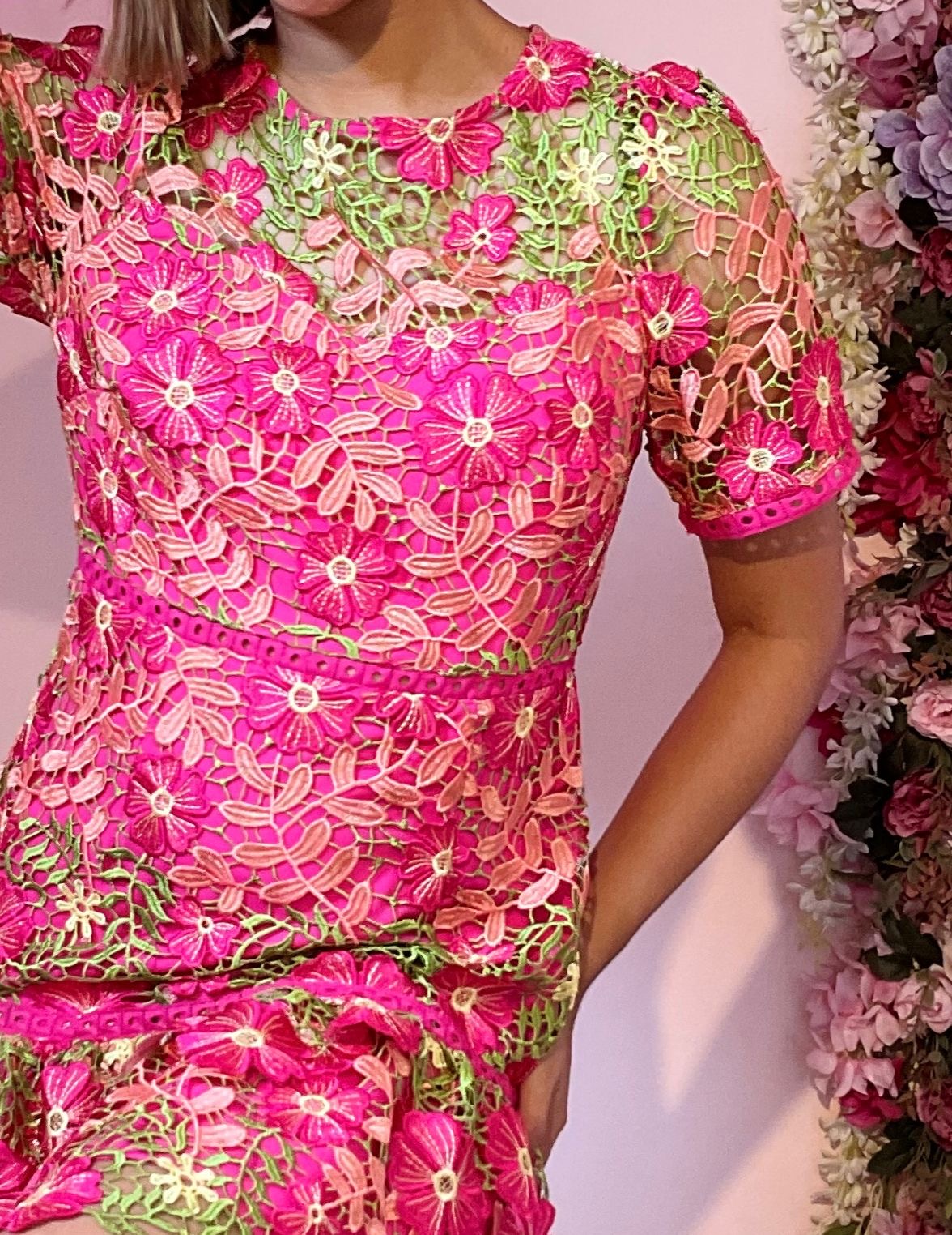 Vestido multifloral rosa