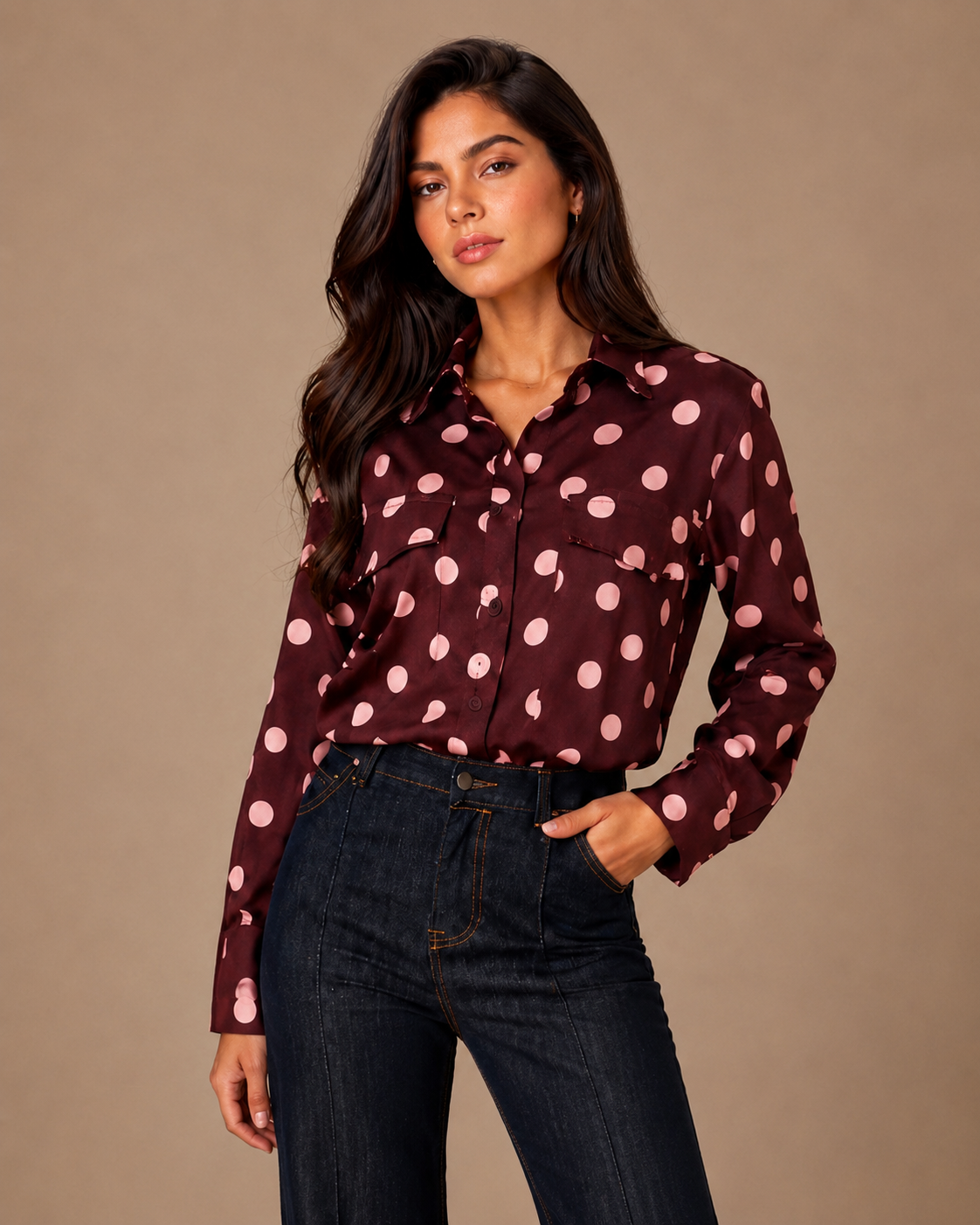Blusa burgundy Polka rosas con bolsillos tipo utilitario