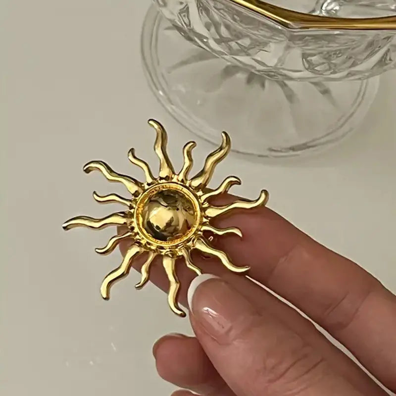 Broche Vintage de Sol Dorado