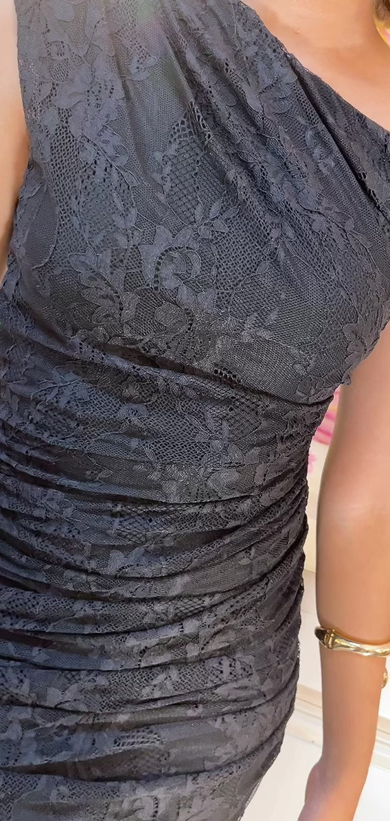 Vestido “Noir Chic”